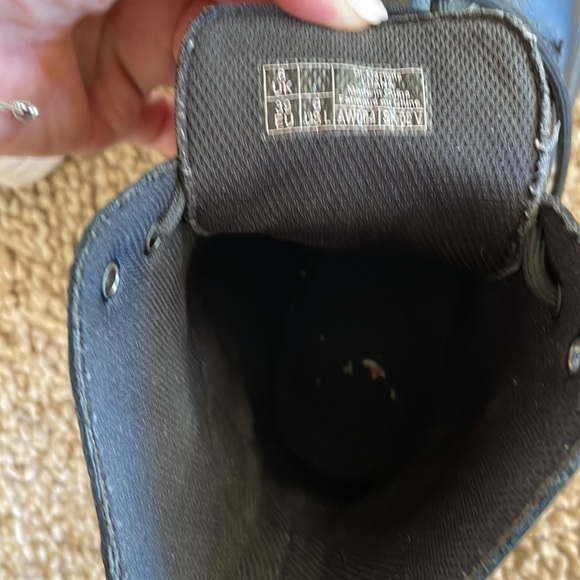 Dr Marten Great Condition  Ankle Boots - Picture 6 of 7